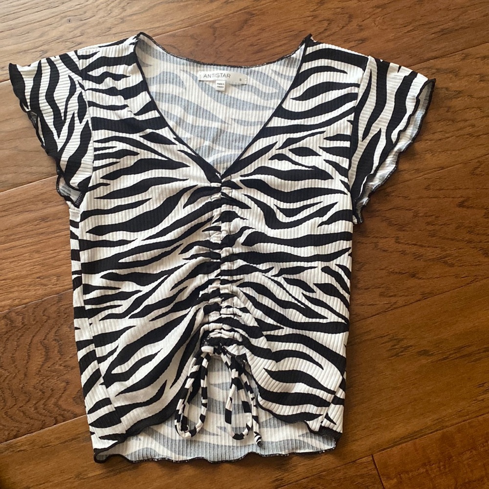 Zebra Shirt✔️